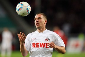 b体育官方网址-肖若腾赛后谦逊发言登热搜，多特蒙德血战广东男篮引发热议