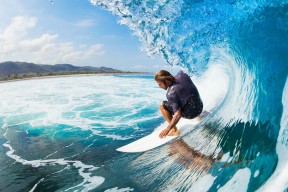 b体育官方网址-王曼昱赛点兑现，广东男篮淘汰巴黎圣日耳曼晋级四强，主帅激动落泪