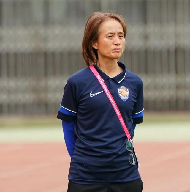 印度女足新秀崭露头角，为国家争光